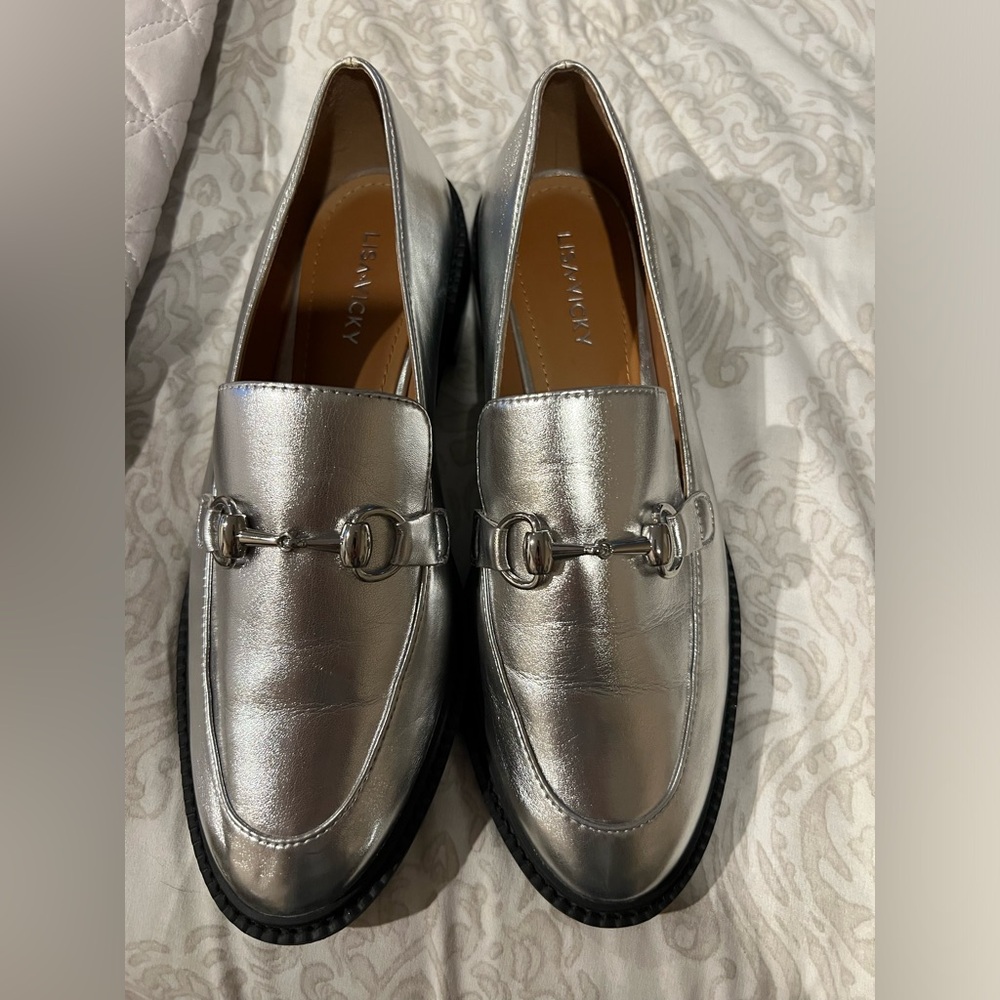 Only worn once silver loafers perfect for fall!